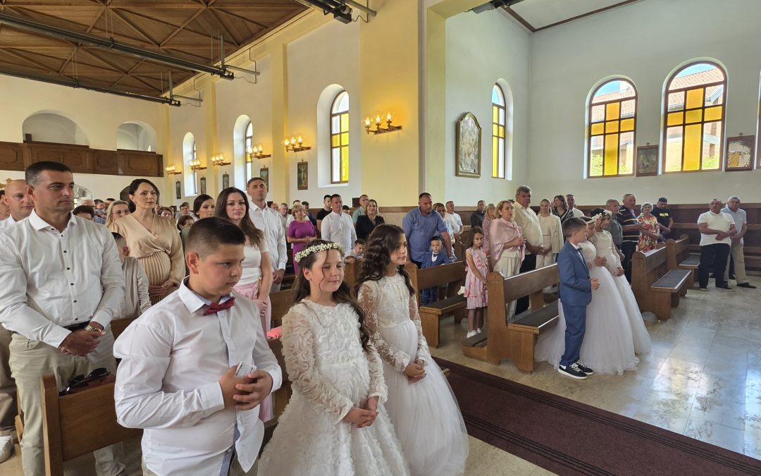 (Foto) Prva sveta pričest u župi Brestovsko