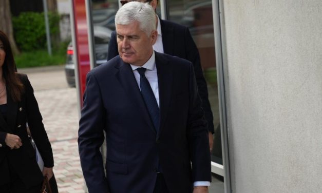 Čović poslao poruku Lučiću: Nećemo dozvoliti švercerima i ratnim profiterima da komentiraju vrijednosti Domovinskog rata