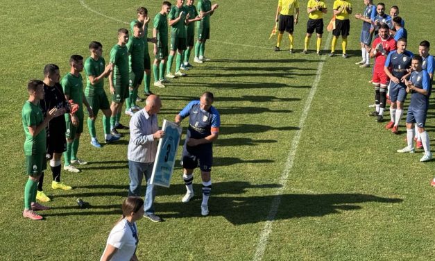 EMOTIVAN OPROŠTAJ U BRNJACIMA: Ivica Drljepan završava igračku karijeru, uručen mu dres s brojem 3
