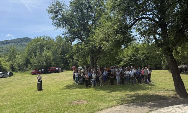 Tradicionalna sveta misa na Banbrdu okupila brojne vjernike