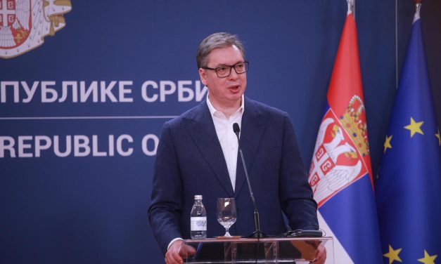 Vučić pozvao Trumpa da posjeti Srbiju: ‘Dočekat će ga više od 100.000 ljudi’