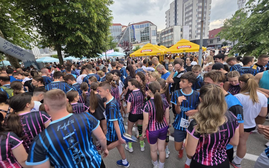 UŽIVO: Sportska groznica na ulicama Kiseljaka – u tijeku je spektakularna utrka “Sara 5k”!