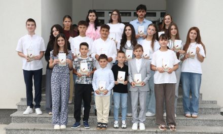Ponos Osnovne škole „Kiseljak 1“ Bilalovac: Nagrađeni učenici i nastavnici za iznimne uspjehe