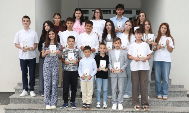 Ponos Osnovne škole „Kiseljak 1“ Bilalovac: Nagrađeni učenici i nastavnici za iznimne uspjehe