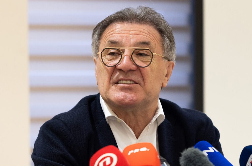 VIDEO ZDRAVKO MAMIĆ: “Silno sam ponosan što sam jedan od Bošnjaka”