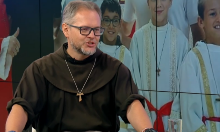 Župnik otkrio zašto su zvona zvonila tijekom utakmice: Reprezentativci BiH redovito dolaze kod nas na misu