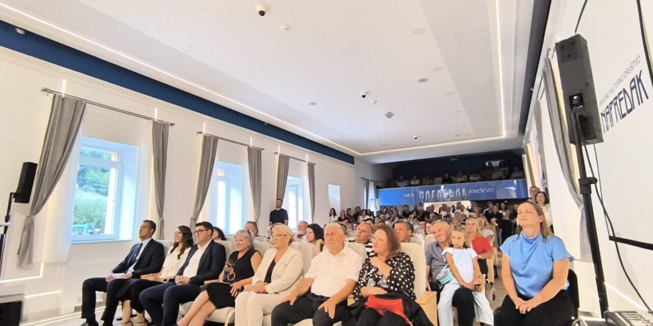 Ministrica Vlaisavljević otvorila obnovljenu dvoranu HKD-a Napredak u Kreševu