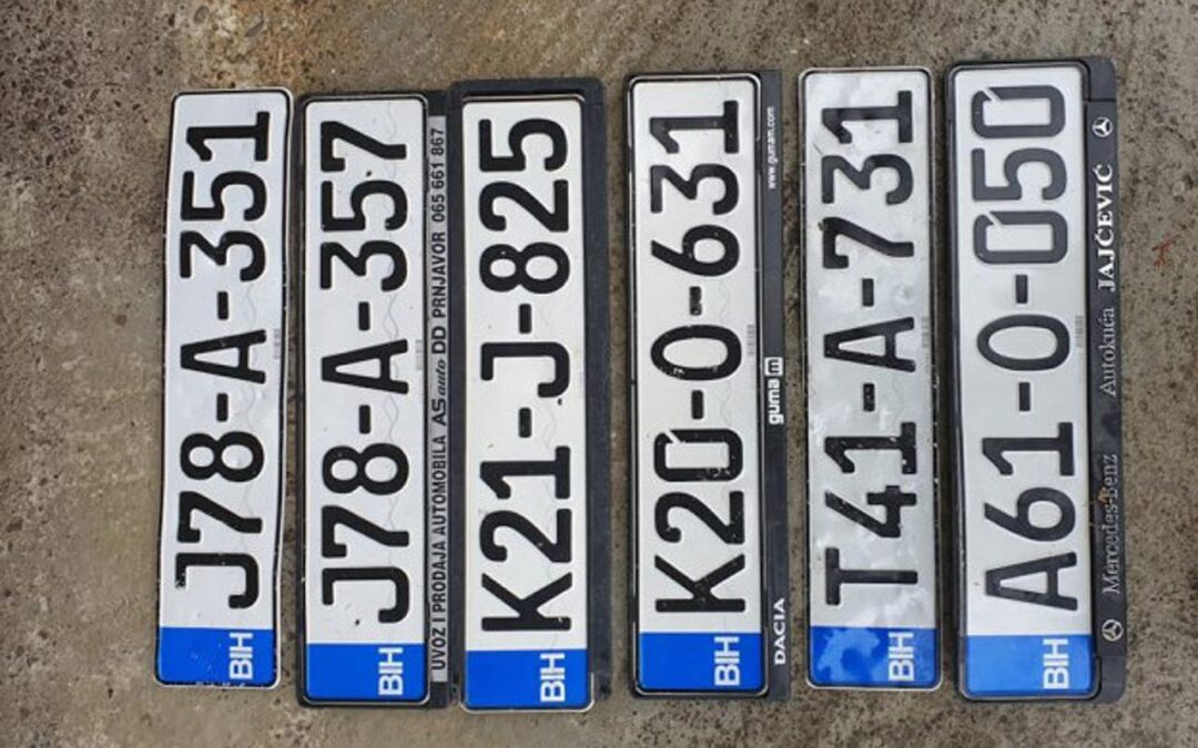 Što propisuju zakoni u BiH ako izgubite, oštetite ili vam ukradu registarske tablice s automobila?