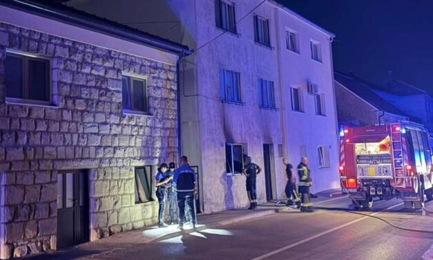 Podmetnuo požar u vlastitoj kući pa zapalio šumu: Policija u Tomislavgradu uhitila mlađeg muškarca