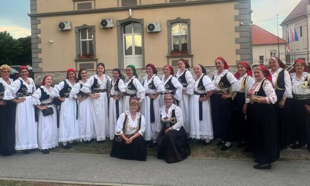 HKUD fra Karlo Kujundžić Brestovsko predstavio Kiseljak na Petrijevačkim žetvenim svečanostima