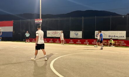 Lepenica: Večeras se na turniru lome koplja, očekuju nas vatreni okršaji!