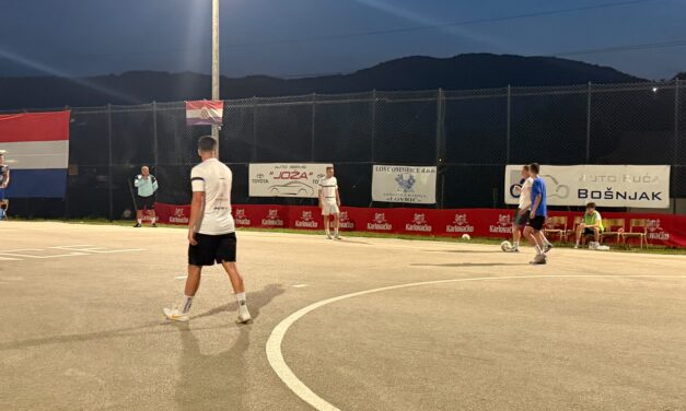Lepenica: Večeras se na turniru lome koplja, očekuju nas vatreni okršaji!