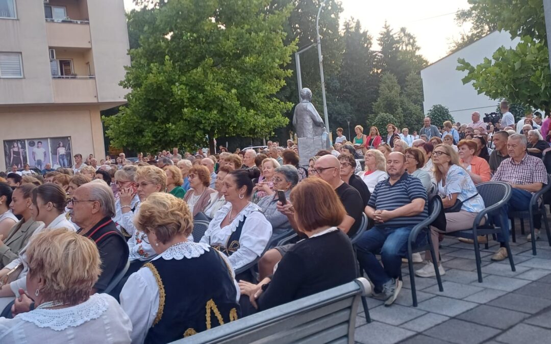 Večer Jozi Penavi u čast okupila brojne ljubitelje tradicijske glazbe i kulture