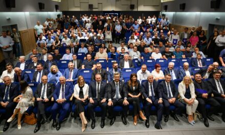 Plenković i Filipović iz Orašja: Novih 276 ugovora i 6,95 milijuna eura potpore RH za projekte Hrvata u BiH