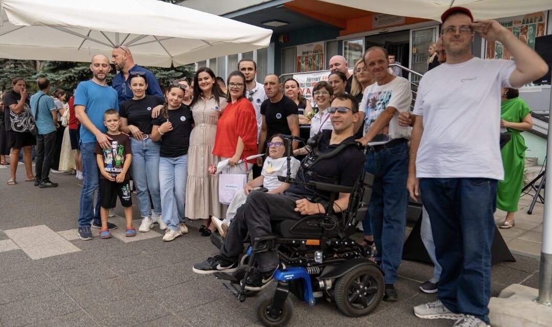 Na Šetnici kulture predstavljena knjiga „Edna” o Edni Šunjić, djevojci s Down sindromom