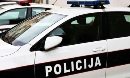 Tragedija u Usori: Dvojica mladića poginula u prometnoj nesreći