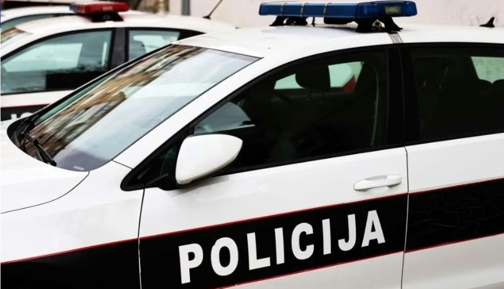 Tragedija u Usori: Dvojica mladića poginula u prometnoj nesreći