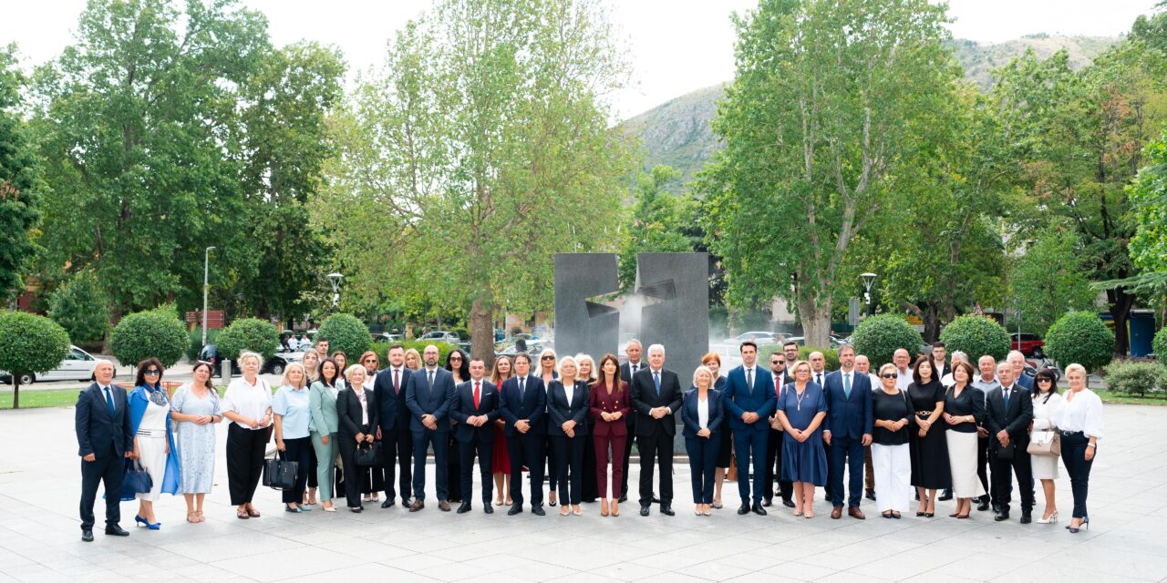 Od utemeljenja do novih političkih izazova, kontinuitet koji nose generacije – HDZ BiH obilježio 36 godina