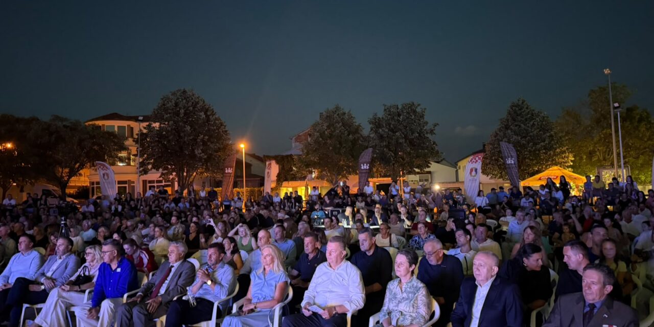 Festival klapske pisme Posušje okuplja čuvare hrvatske glazbene i kulturne baštine te povezuje hrvatski narod