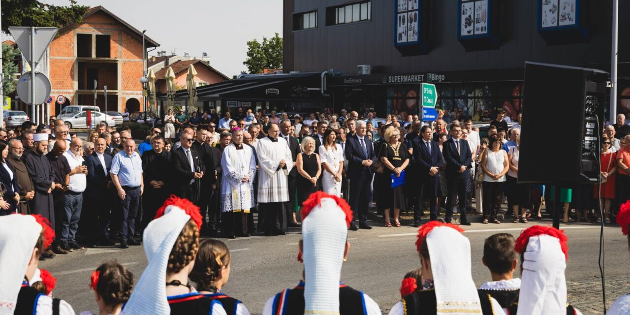 Spomenik majkama Posavine u Odžaku – Trajno svjedočanstvo obitelji, vjere i opstanka