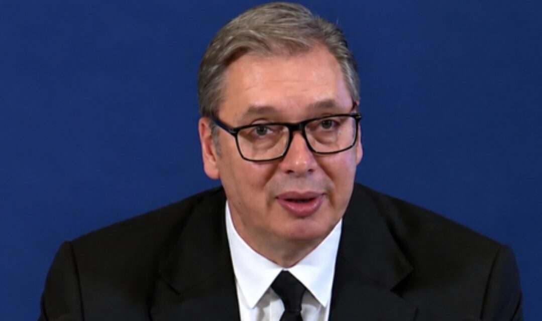Vučić dao ostavku