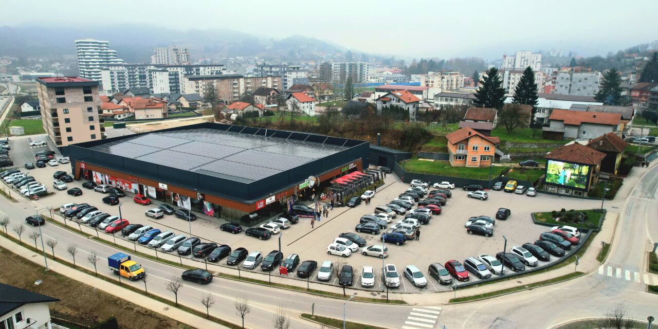 “Dan jeseni” ispred Hiper Korta u Kiseljaku: Očekuje vas KUD Lepenica, tradicionalna jela i odlična zabava!