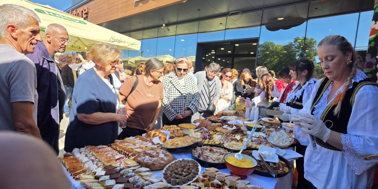 Jesenje druženje ispred Hiper KORT-a u Kiseljaku: Praznik tradicije, ukusne hrane i dobre zabave