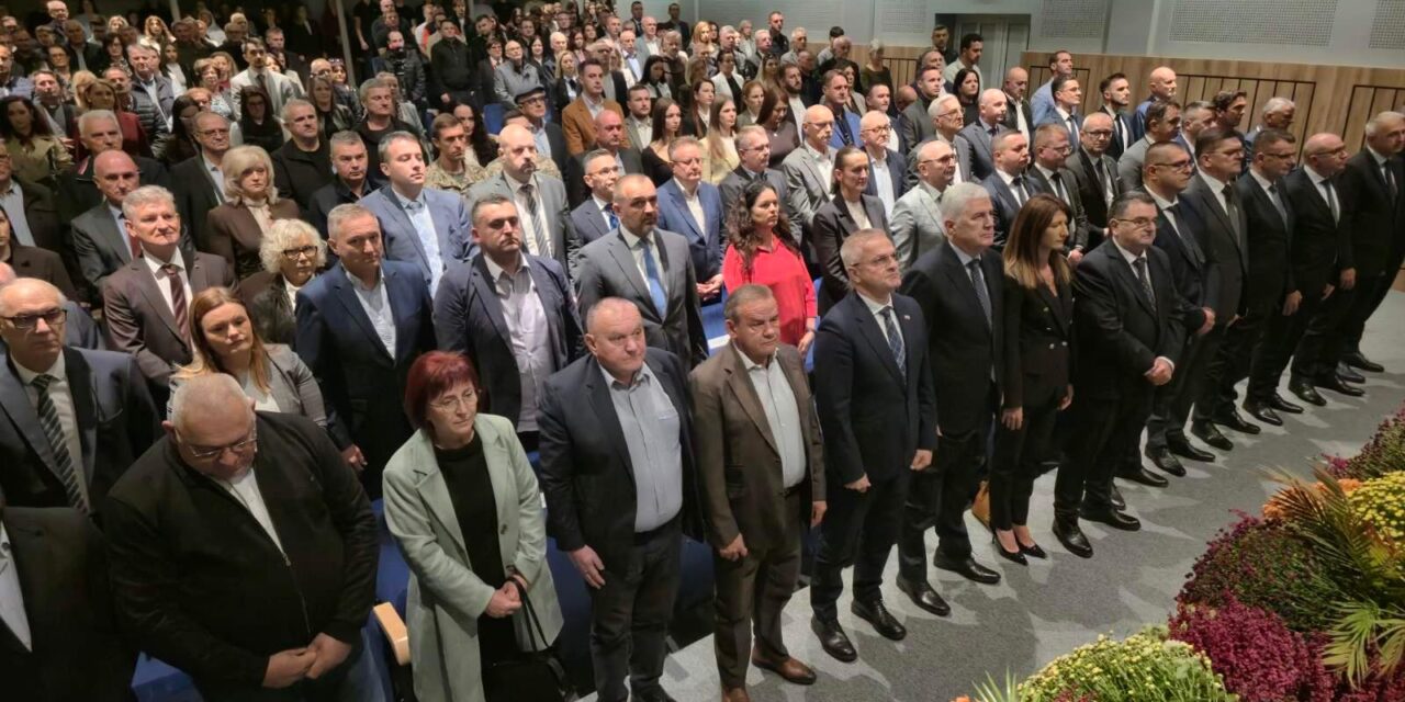 Filipović u Orašju: Naša borba za hrvatski narod mjeri se i projektima koji olakšavaju život, novim radnim mjestima i spremnošću da radimo i gradimo zajedno