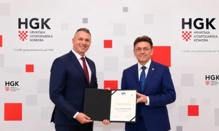 Burilović dodijelio priznanje Vukoviću za doprinos razvoju gospodarske suradnje RH i BiH